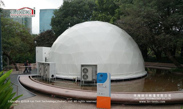 小型空調(diào)出租現(xiàn)場